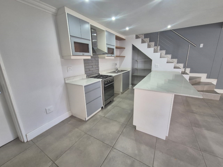 To Let 3 Bedroom Property for Rent in Langeberg Heights Western Cape